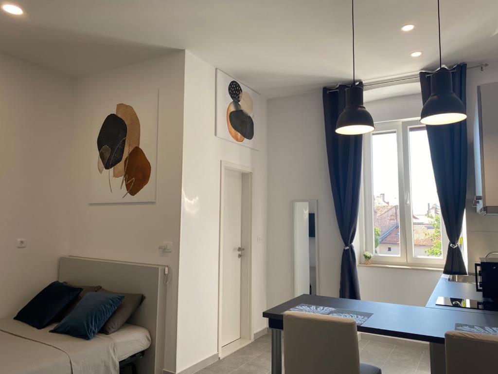 City Vibes Apartment Пула Экстерьер фото