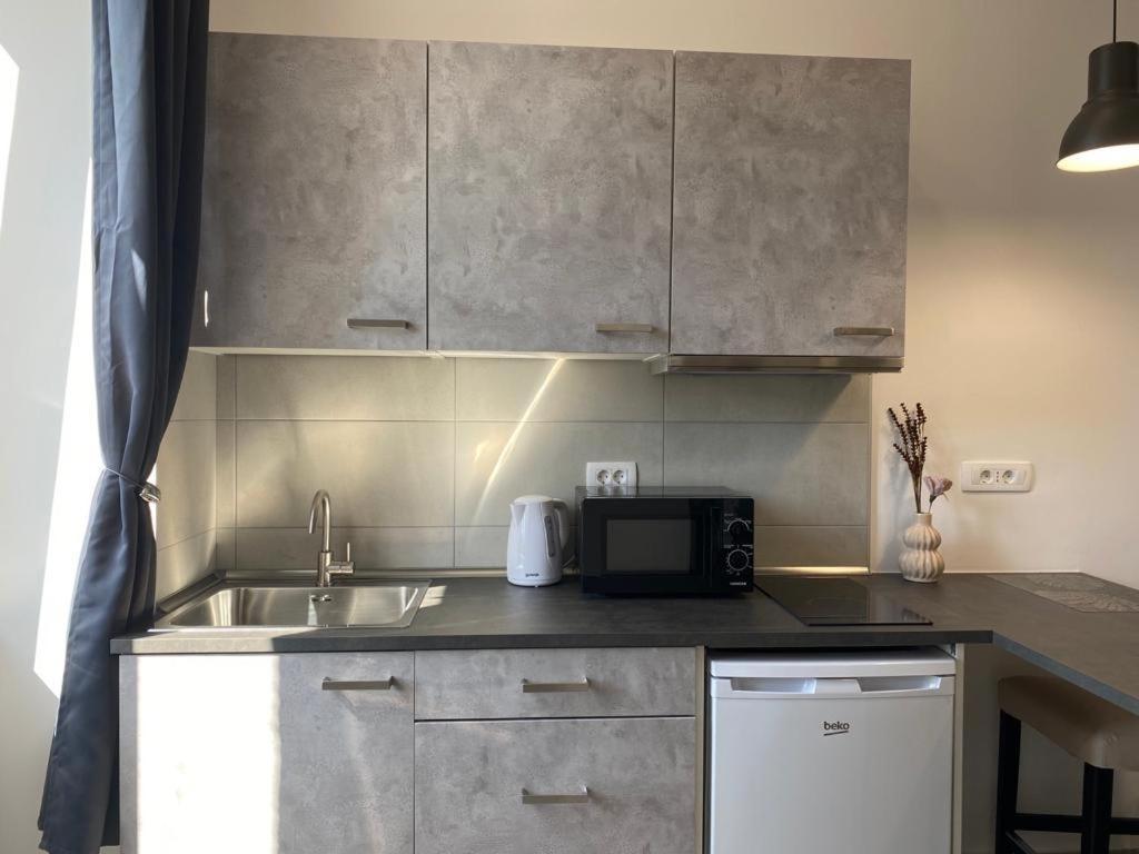 City Vibes Apartment Пула Экстерьер фото