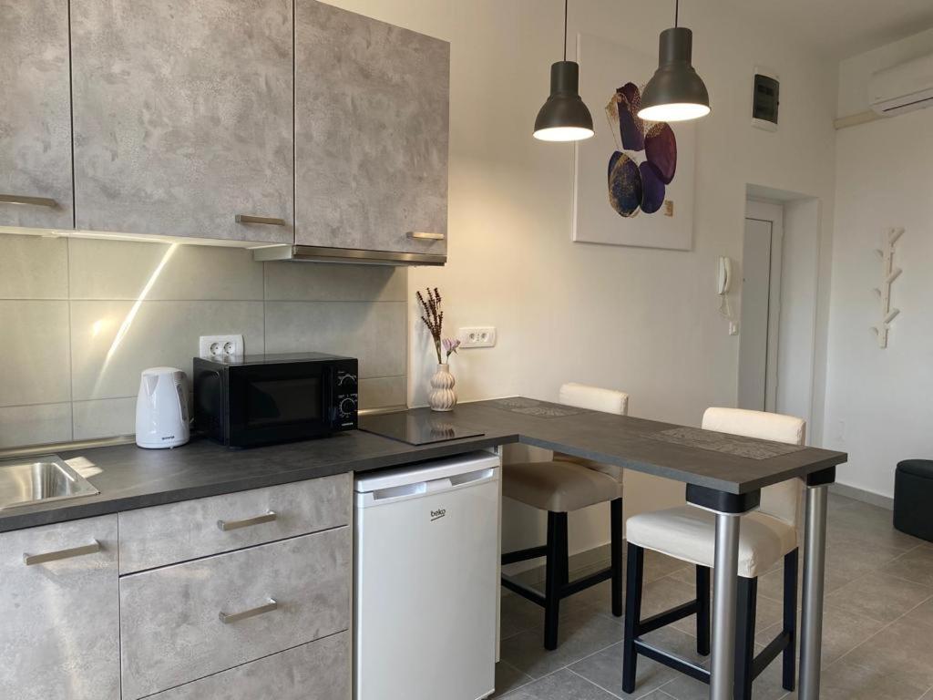City Vibes Apartment Пула Экстерьер фото